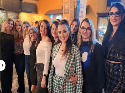 KADIN MESLEKTAŞLARIMIZ ERKEKLER GÜLEMEZ STAND-UP GÖSTERİSİNDE BULUŞTU