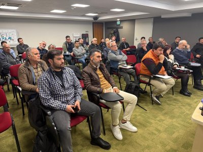 EMO İZMİR ŞUBESİNDE SMM ÜYELERİNE YÖNELİK BİLGİLENDİRME TOPLANTISI GERÇEKLEŞTİRİLDİ