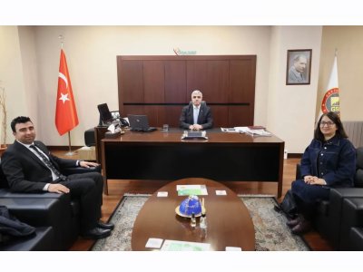 ŞUBE BAŞKANIMIZ İSLİM ARIKAN, CYK ENERJİ YK BAŞKANI, ÜYEMİZ CEYHAN KARAÇETİN İLE GAZİANTEP SANAYİ ODASI GENEL SEKRETERİ SN. YUSUF İYMEN`İ ZİYARET ETTİLER.