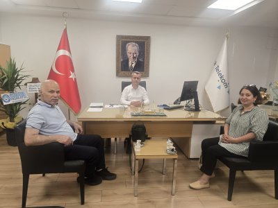 ŞUBE YÖNETİM KURULUMUZ
TELEKOM GAZİANTEP MÜDÜRLÜĞÜ`NE ATANAN SN.BURHAN GÜNDÜZ` E, 
OPERASYON MÜDÜRÜ SN.ÇAĞRI ARAS VE
NETWORK MÜDÜRÜ SN.ADİL HAYDAR AYDIN`A
HAYIRLI OLSUN ZİYARETİNDE BULUNDULAR.