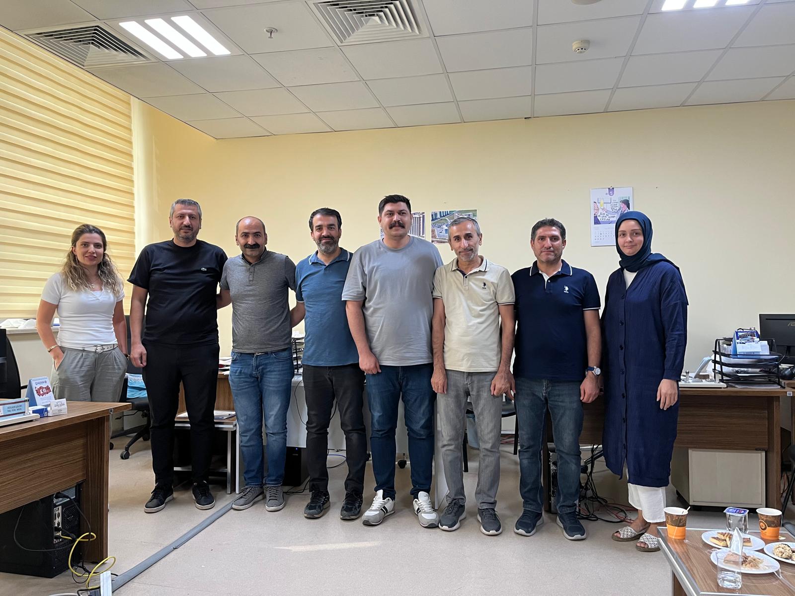 GAZİ YAŞARGİL EĞİTİM ARAŞTIRMA HASTANESİNDE MESLEKDAŞLARIMIZ ZİYARET EDİLDİ