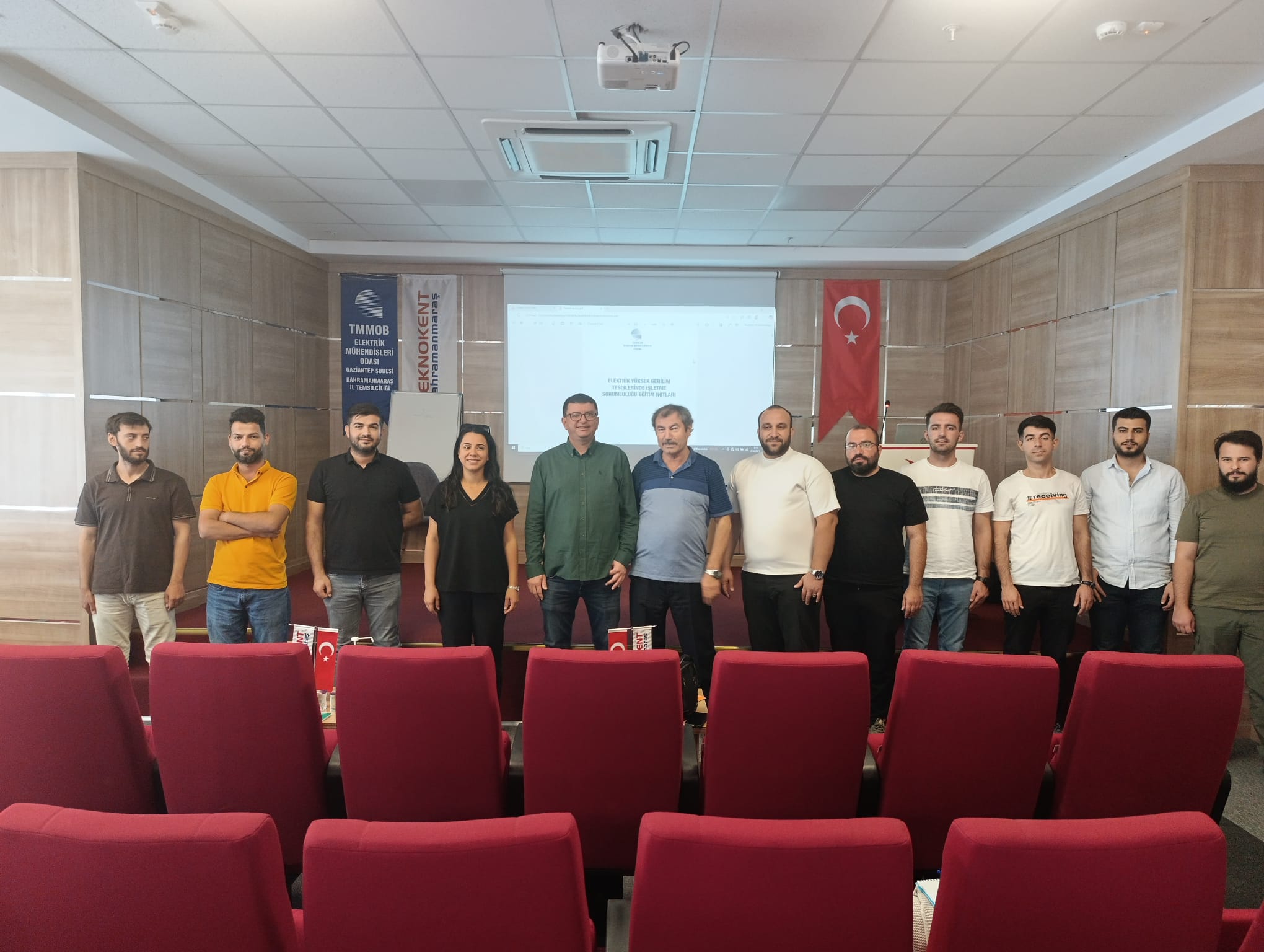 KAHRAMANMARAŞ TEMSİLCİLİĞİMİZDE GERÇEKLEŞEN YÜKSEK GERİLİM İŞLETME SORUMLULUĞU EĞİTİMİ TAMAMLANMIŞTIR.
