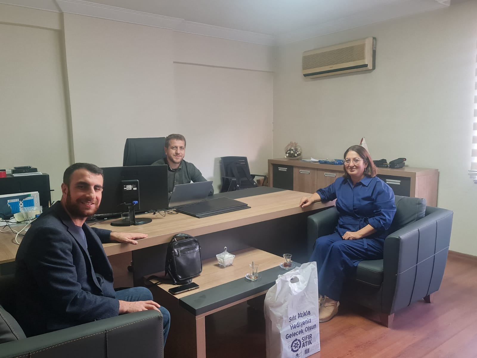 ŞUBE BAŞKANIMIZ İSLİM ARIKAN VE ŞUBE ASANSÖR KOMİSYONU BAŞKANIMIZ İSA ORBAY, ŞAHİNBEY BELEDİYESİ SINIRLARI İÇERİSİNDEKİ ASANSÖRLERİN YILLIK PERİYODİK KONTROLLERİNİ GERÇEKLEŞTİREN MBT MÜHENDİSLİK FİRMASINI ZİYARET ETTİ.