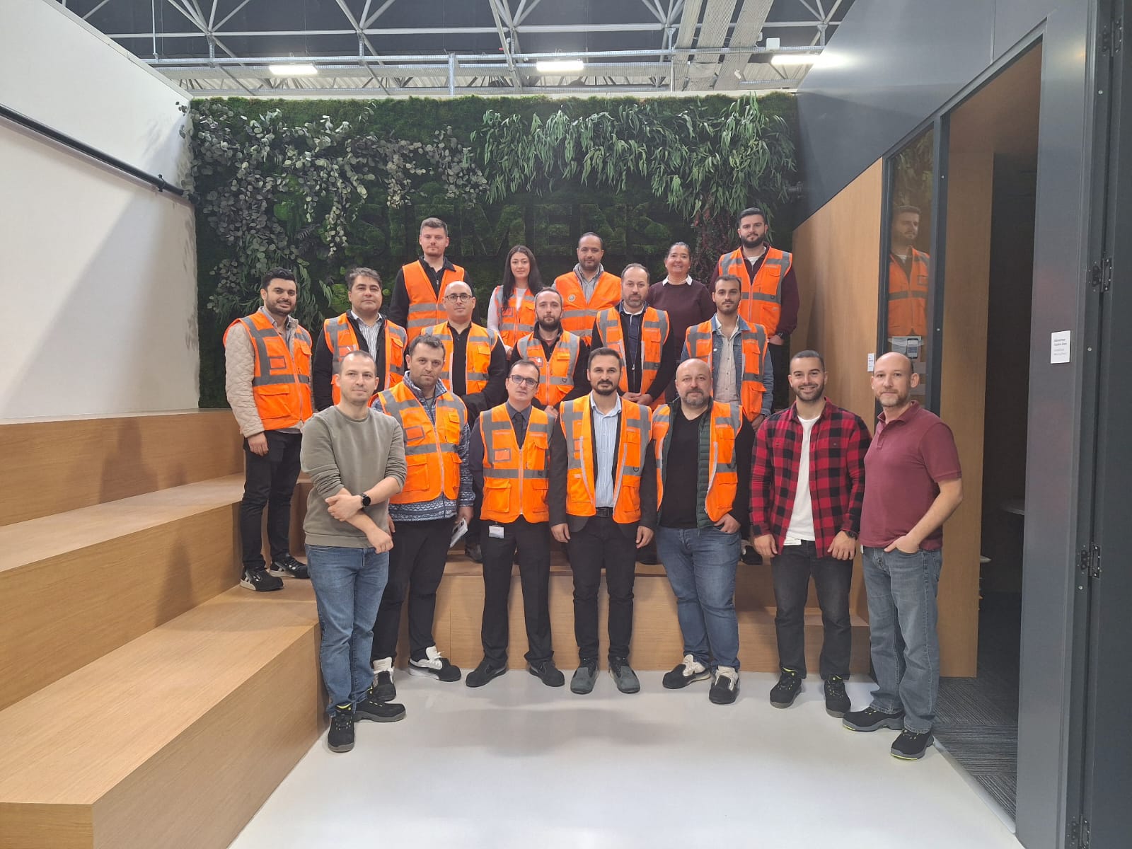 SIEMENS GEBZE ENTEGRE ÜRETİM TESİSLERİNE TEKNİK GEZİ DÜZENLEDİK