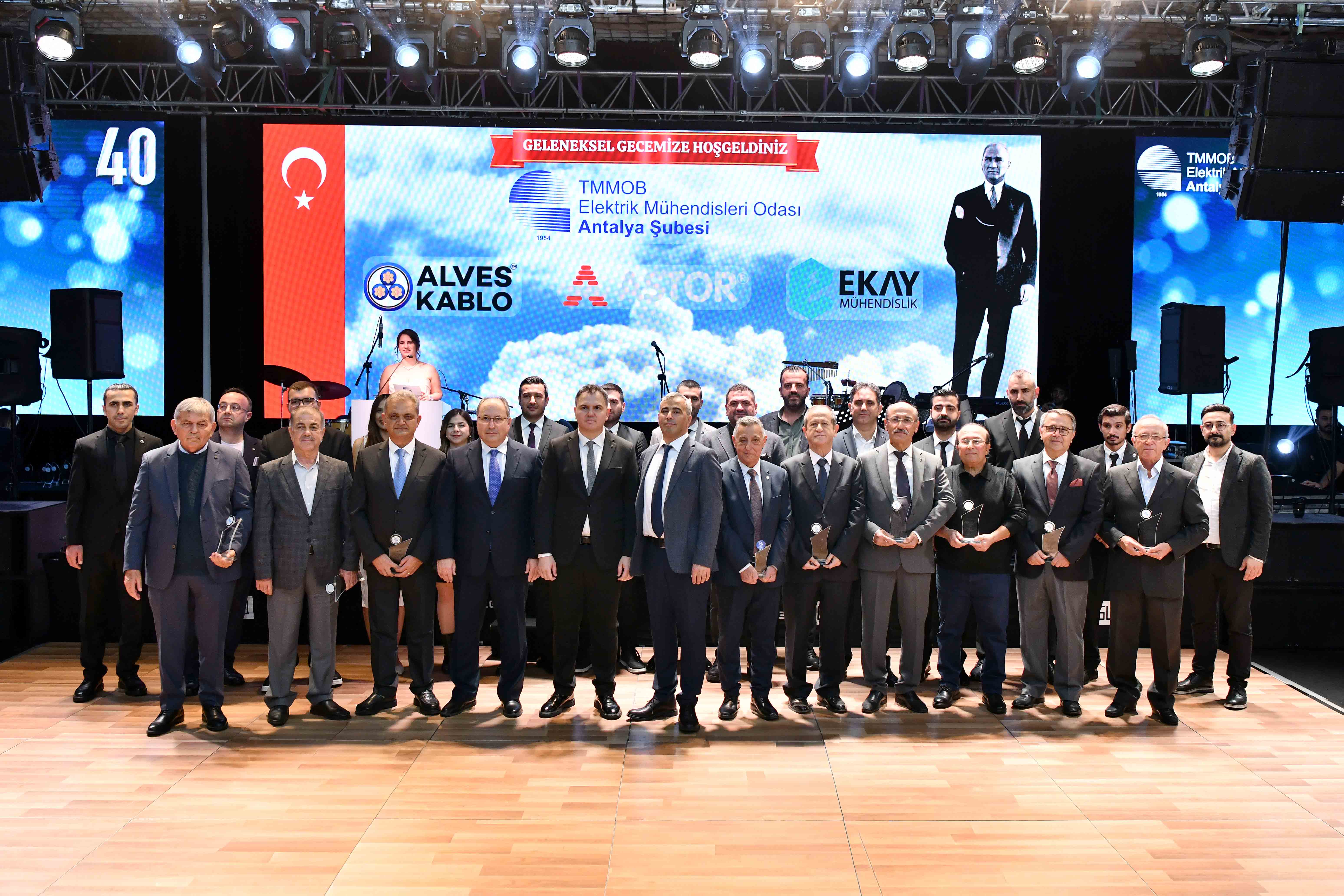 EMO ANTALYA ŞUBESİ`NDE KURULUŞ YIL DÖNÜMÜ COŞKUSU