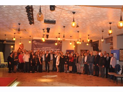 MESLEKTE ONUR YILI PLAKET TÖRENİ VE GELENEKSEL YIL SONU YEMEĞİ DÜZENLENDİ