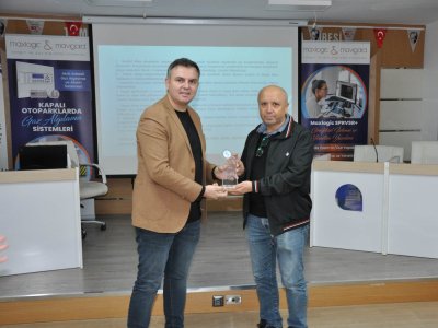 MESLEKTE 40. YIL PLAKETİ AHMET ÖZMEN`E TAKDİM EDİLDİ