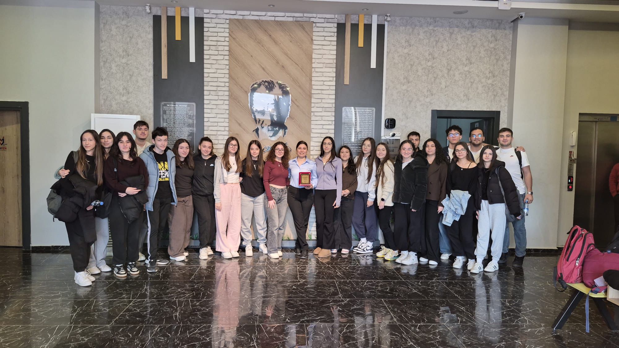 EMO SAMSUN ŞUBESİ, KARİYER GÜNLERİ KAPSAMINDA MAFEN EĞİTİM KURUMLARI ÖĞRENCİLERİYLE BULUŞTU