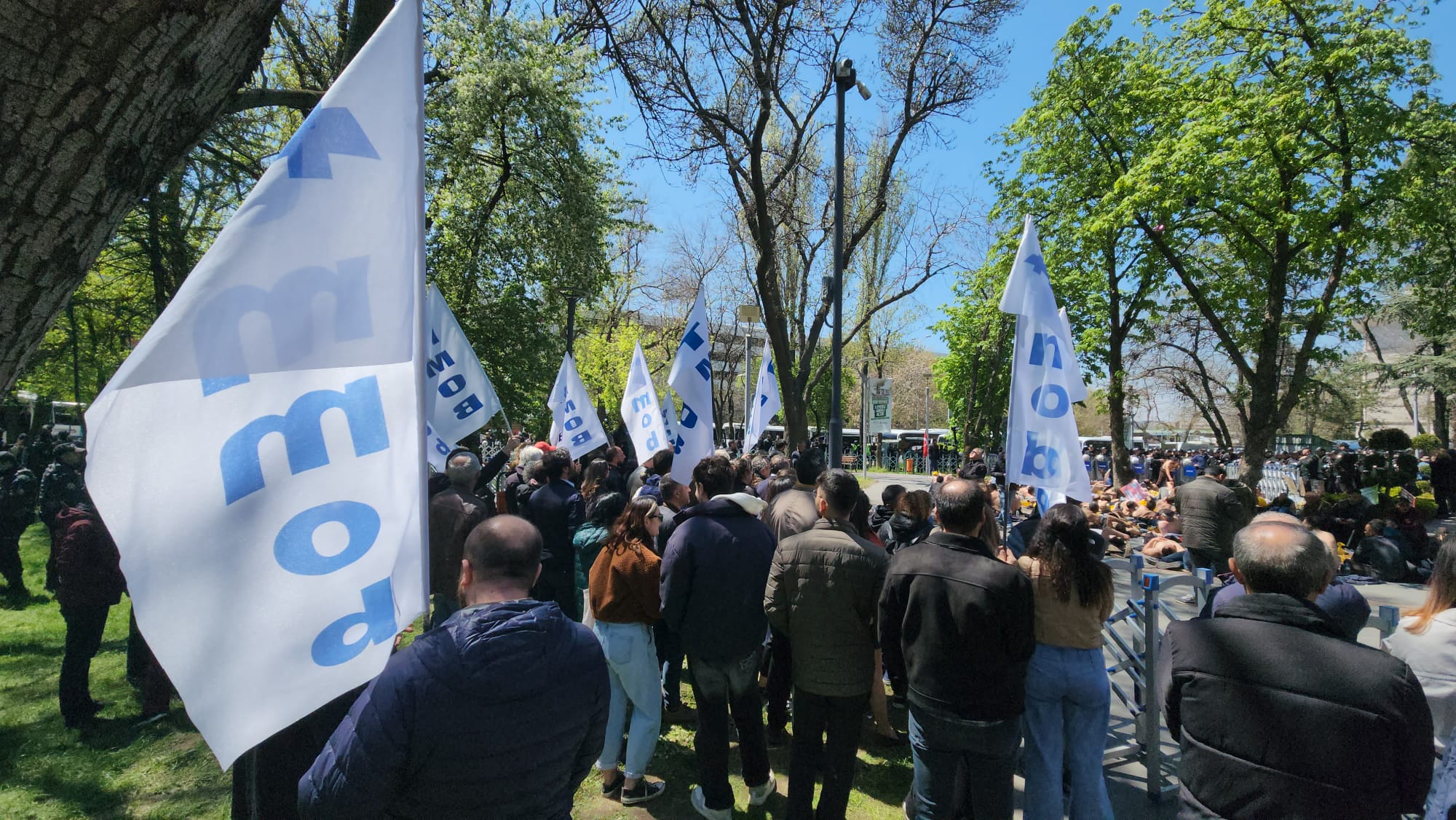 ZAFER DİRENEN DORUK MADEN İŞÇİSİNİN