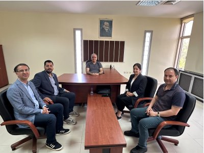 ŞUBE YÖNETİM KURULUMUZ, GAZİANTEP ÜNİVERSİTESİ ELEKTRİK-ELEKTRONİK MÜHENDİSLİĞİ BÖLÜM BAŞKANI PROF. DR. AHMET METE VURAL VE BÖLÜM BAŞKAN YARDIMCISI DR. ÖĞR. ÜYESİ ALİ OSMAN ARSLAN’A HAYIRLI OLSUN ZİYARETİ GERCEKLEŞTİRDİLER.